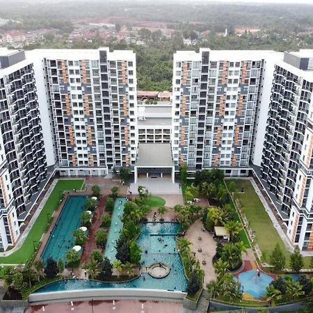 Casa Raudhah @ Timurbay Seafront Residence Kampung Sungai Karang Ngoại thất bức ảnh