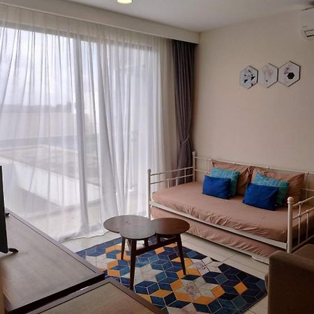 Casa Raudhah @ Timurbay Seafront Residence Kampung Sungai Karang Ngoại thất bức ảnh
