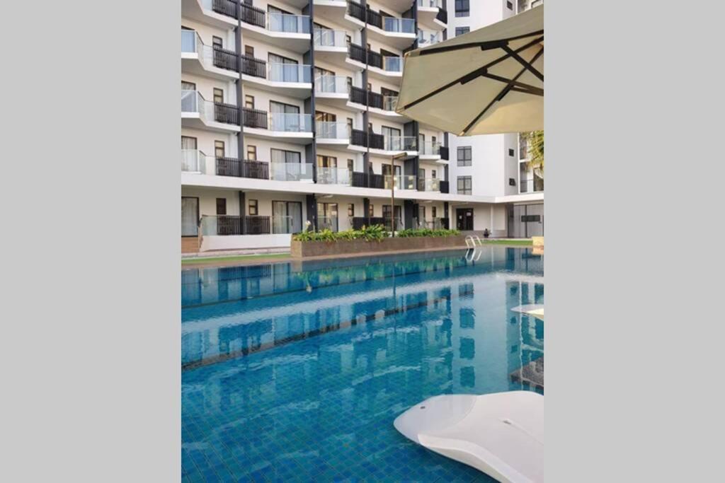 Casa Raudhah @ Timurbay Seafront Residence Kampung Sungai Karang Ngoại thất bức ảnh