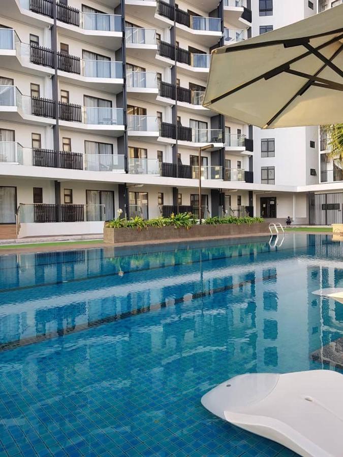 Casa Raudhah @ Timurbay Seafront Residence Kampung Sungai Karang Ngoại thất bức ảnh
