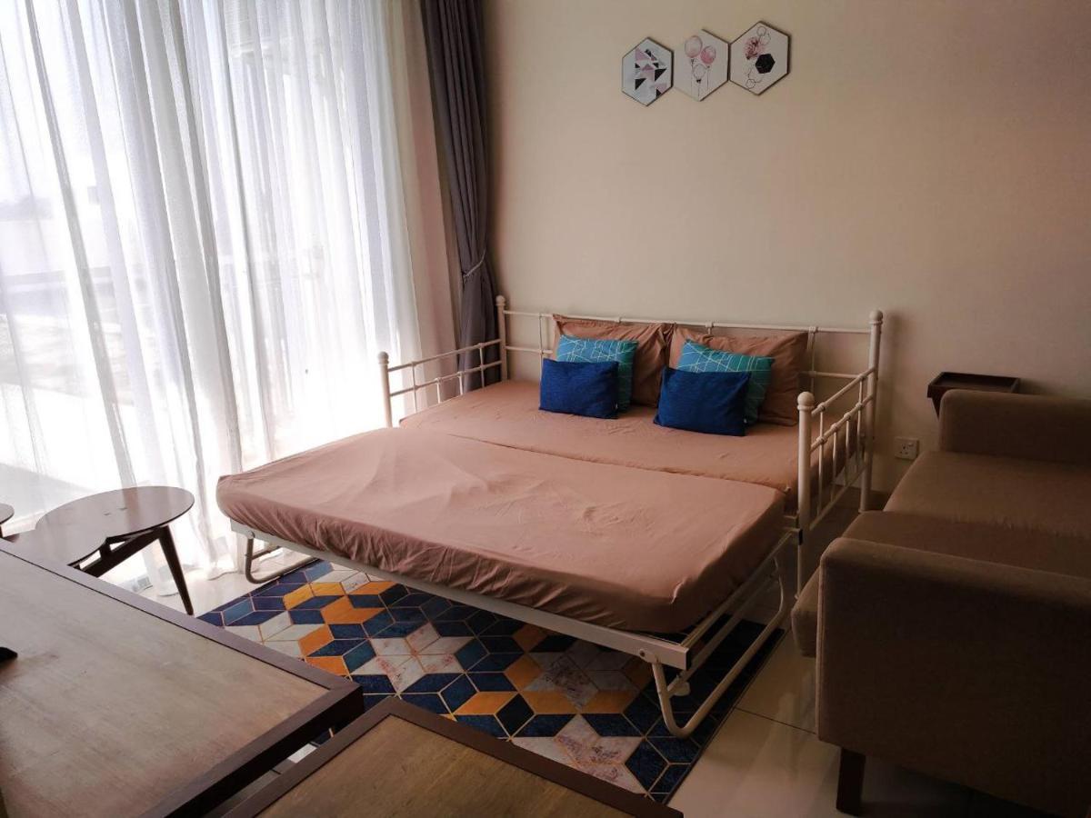 Casa Raudhah @ Timurbay Seafront Residence Kampung Sungai Karang Ngoại thất bức ảnh