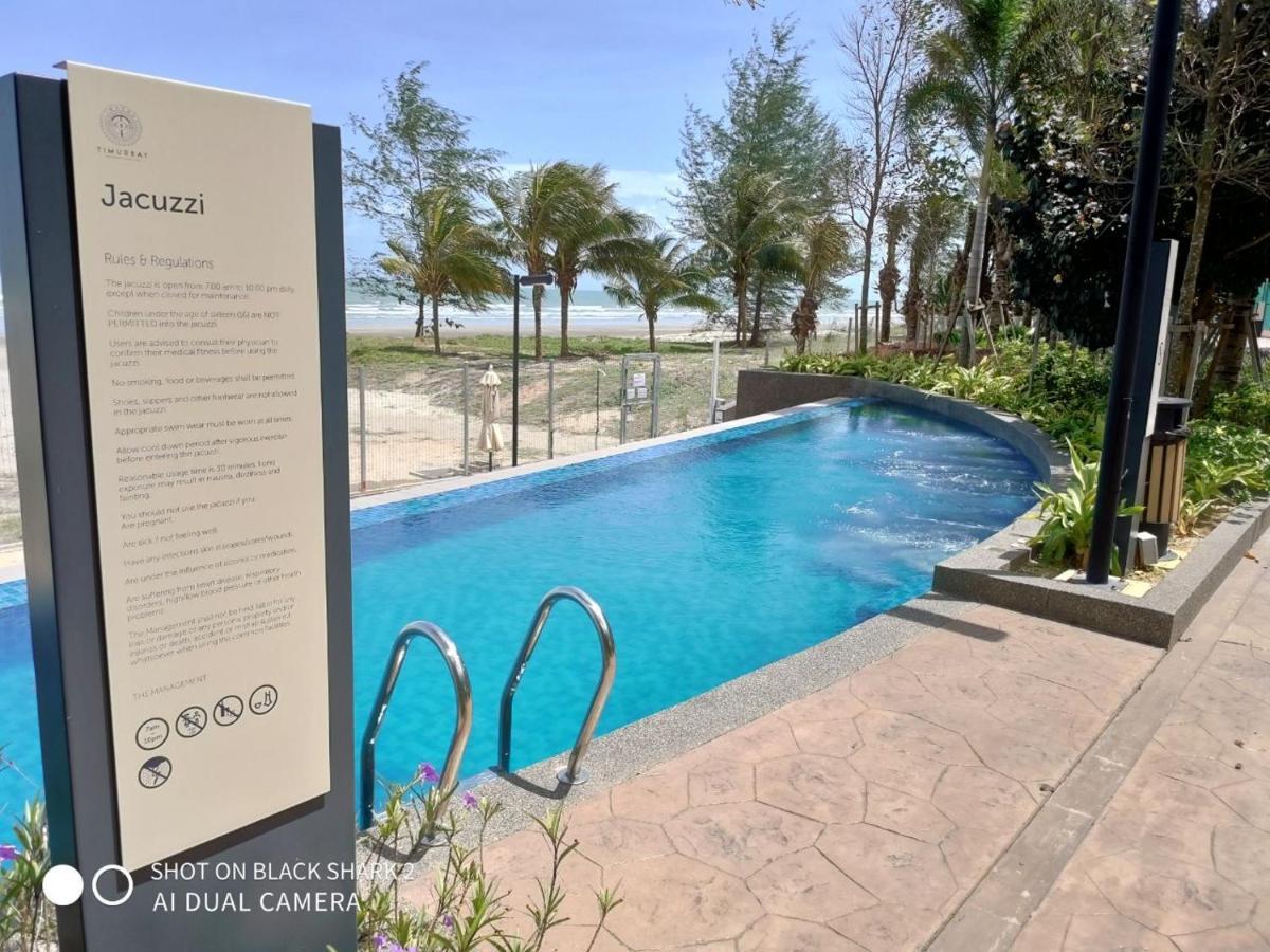 Casa Raudhah @ Timurbay Seafront Residence Kampung Sungai Karang Ngoại thất bức ảnh