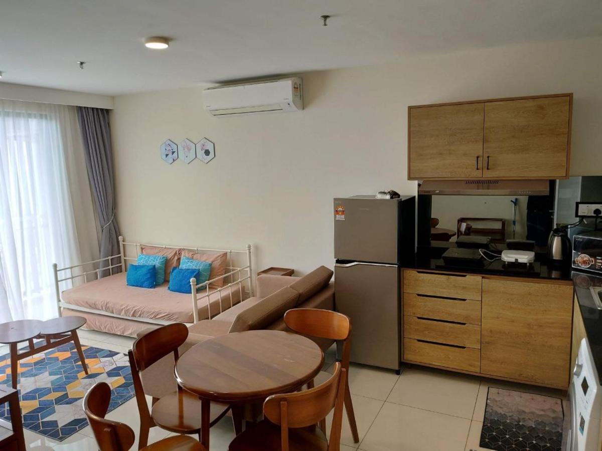 Casa Raudhah @ Timurbay Seafront Residence Kampung Sungai Karang Ngoại thất bức ảnh