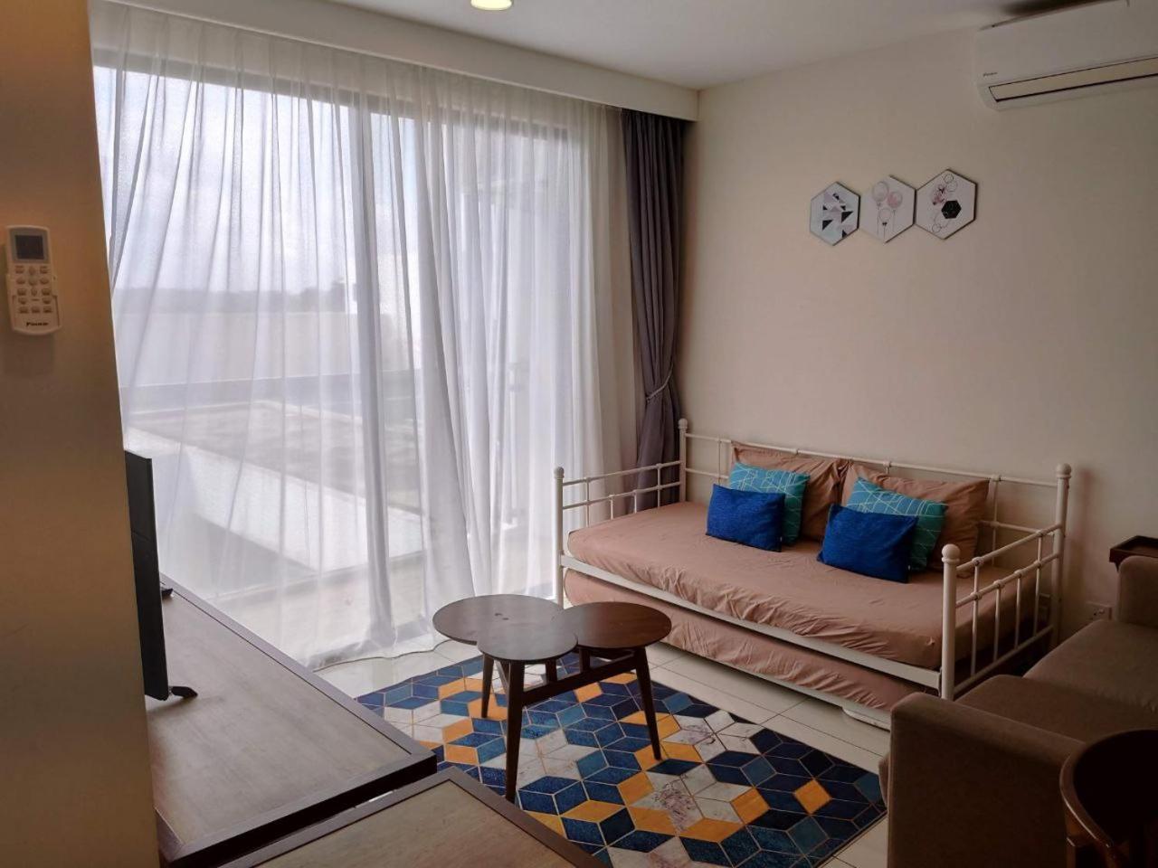 Casa Raudhah @ Timurbay Seafront Residence Kampung Sungai Karang Ngoại thất bức ảnh